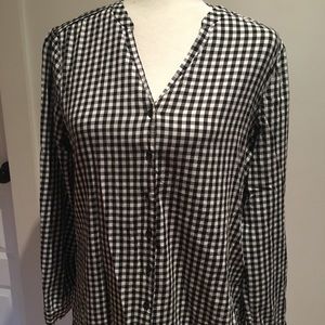 🦋CLEAR OUT🦋 RW&CO plaid long shirt